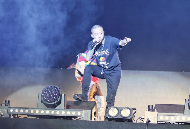 GAI艾热两届说唱冠军首次同台  现场飙歌互动不断